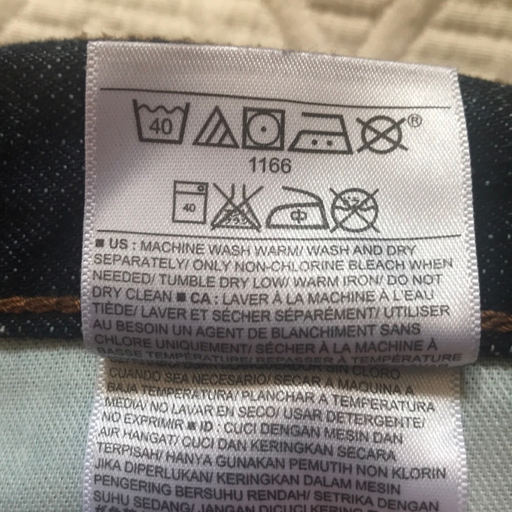 Old Navy Boot Cut Jeans - Picture 4 of 4